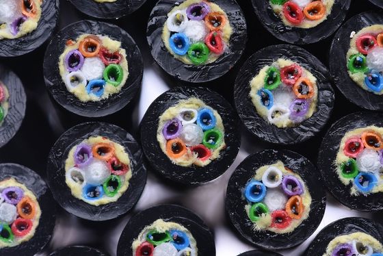 গরম বিক্রয় একক মোড বায়ু ফাইবার অপটিক ক্যাবল 12 24 48 96 144 নল জন্য কোর ফাইবার অপটিক adss/asu/gyxtw/gyta