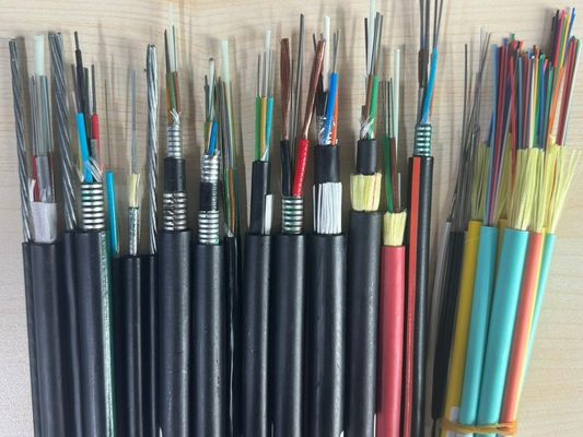 12 কোর GYXTW আউটডোর এসএম ফাইবার অপটিক ক্যাবল ইউনিটিউব স্টিলের টেপ 6 মিমি 7 মিমি 8 মিমি ফাইবার অপটিক ক্যাবল দিয়ে সজ্জিত