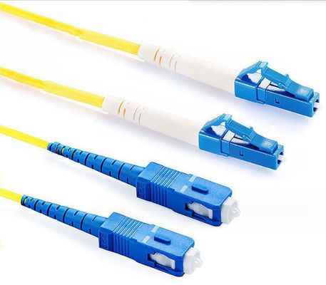 MPO ODC FTTH ফাইবার অপটিক এসসি ইউপিসি সংযোগকারী বাটারফ্লাই ব্লু এসসি এপিসি সংযোগকারী